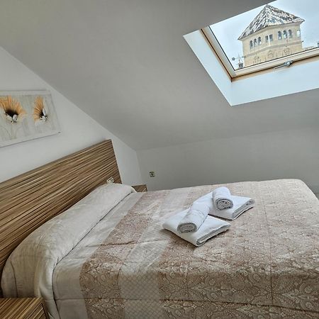 Alojamientos Turisticos Sinagoga Úbeda Eksteriør billede